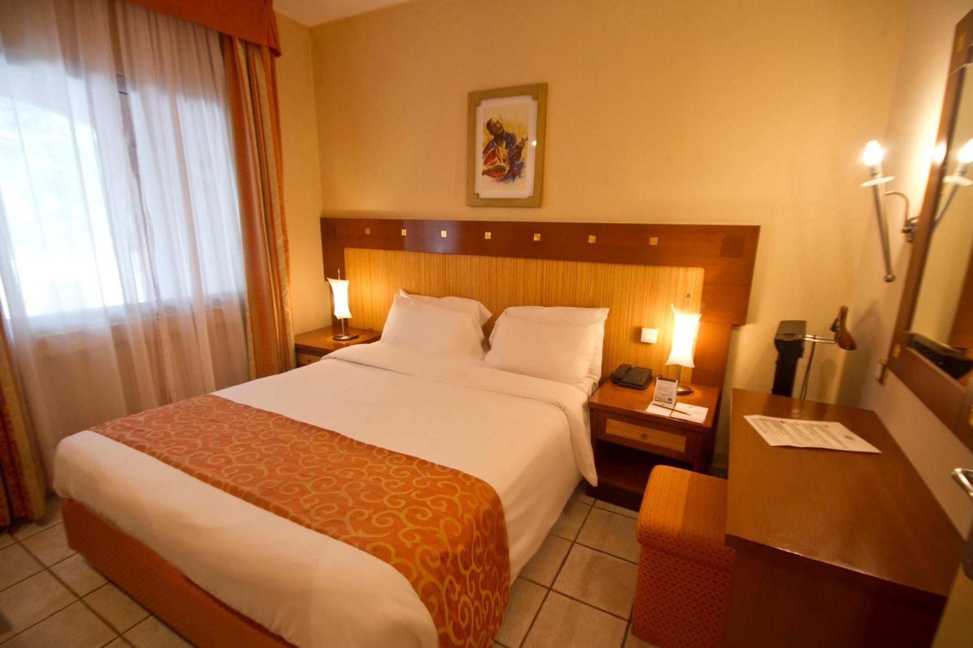 The Kairaba Beach Hotel Kololi Habitación foto
